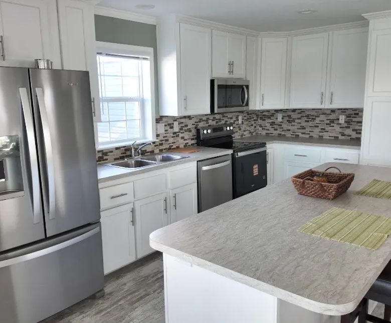 retirement communities, mobile homes, private land homes, screen rooms for manufactured homes zephyrhills, Key Largo, manufac